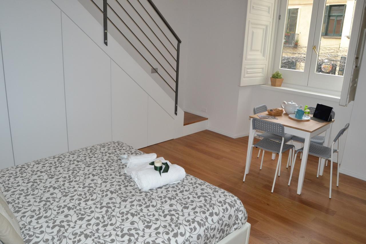 Via Roma Apartment Deluxe Salerno Exterior photo